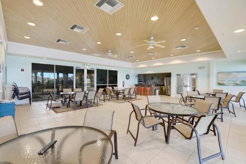 Shared lounge/TV area, Sandy Sunrise - 1040S in Ponce Inlet (FL)