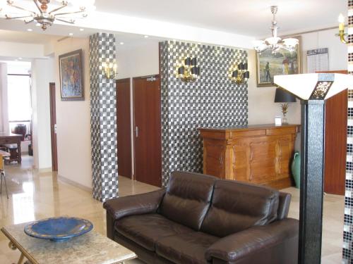 Hotel Barnetche – Biarritz, MO