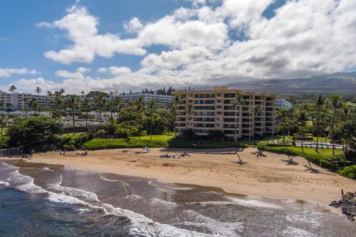 Polo Beach 703 - Romvari Realty