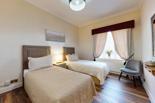 Park Lane Apartments/Shaw House photo 4