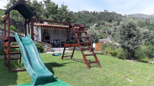 สภาพแวดล้อมโดยรอบ, Casa dos Cinco - Geres in วัลโดเซนเด