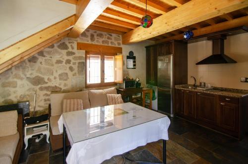 設施, Apartamentos A Fala en San Martin de Trevejo, Batuecas 1 y Trevejo, PIzarro 24, Sierra de Gata in 巴爾貝爾德德爾夫雷斯諾