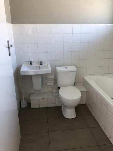 Thabi apartment in Morningside