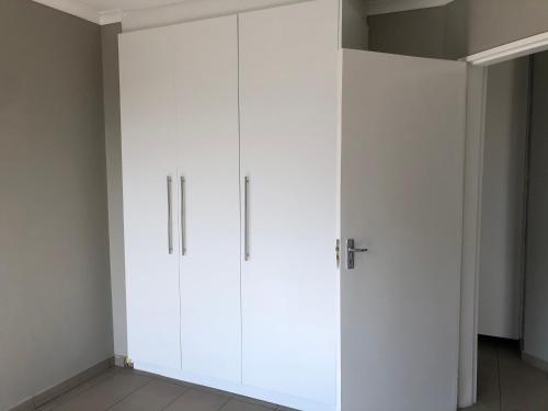 Thabi apartment in Morningside