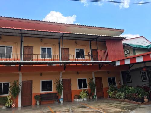 Diamond Resort in Lat Ya