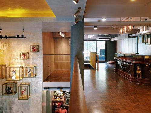 ล็อบบี้, โกลเด้น เฮาส์ บีทีเอส ชิดลม กรุงเทพฯ (Golden House BTS Chidlom Bangkok) near สถานีรถไฟฟ้าราชดำริ