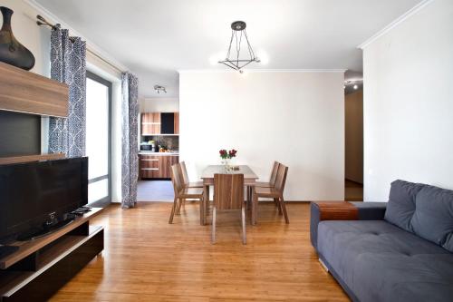 2 bedrooms Bukowinska P&O Serviced Apartments, Varšava