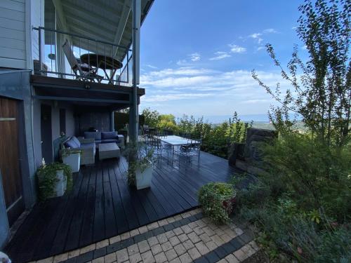 A szálláshely kívülről, Petite maison à l'orée des bois vue magnifique sur le lac zenitude et plénitude (Petite maison a l'oree des bois vue magnifique sur le lac zenitude et plenitude) in Belmont-sur-Lausanne