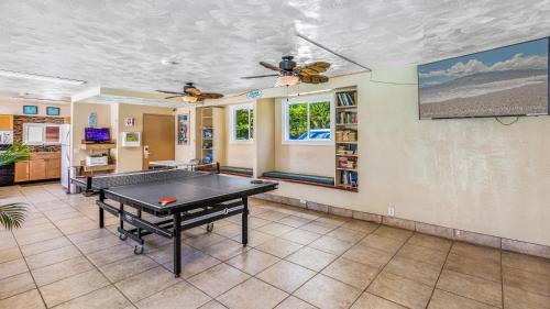 Maui Kai 805 Ocean View 1 bedroom 1 bath condo