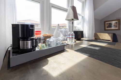 Nantucket Whale Inn, Half Moon Bay Nantucket Whale Inn, Half Moon Bay