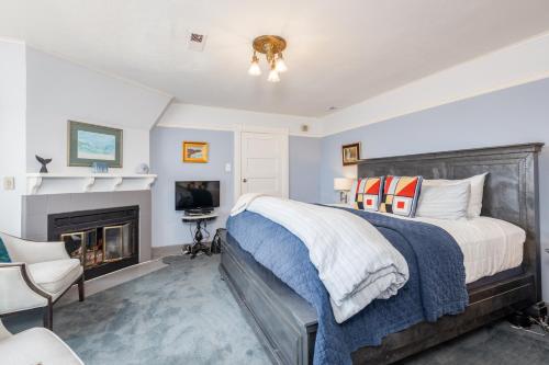 Nantucket Whale Inn, Half Moon Bay Nantucket Whale Inn, Half Moon Bay