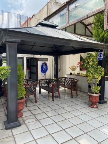 Casa de la Luna – Mexico City, CT