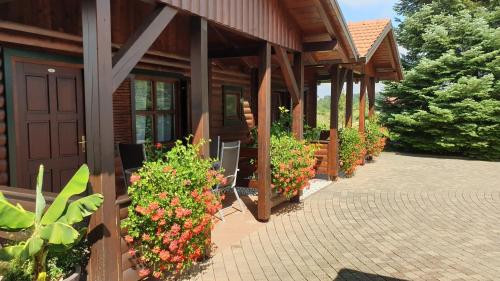 House Tina - image 8