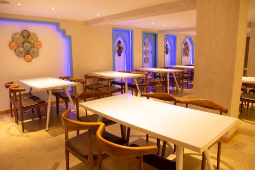 VANCII Hotel - image 5
