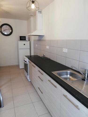 Gîte la Belle Vallée maison indépendante 80m2 à 12 min du Puy du Fou (Gite la Belle Vallee maison independante 80m2 a 12 min du Puy du Fou) in Treize-Vents