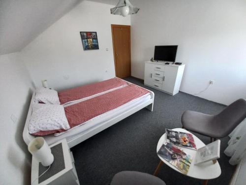 Guesthouse Denis - image 2