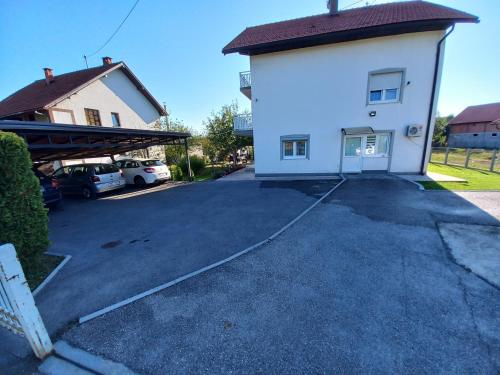 Guesthouse Denis - image 5