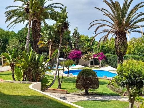 สวน, Luxury Apartment near Cascais Town & Marina in ไบโร โด โรซาเรียว