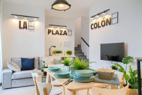 . La Plaza-Colón