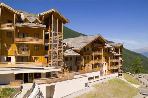 Appartement T2-5 couchages L'écrin des Orres 1800