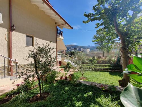 One-Bedroom Apartment room in Villa Vasil Mertiri