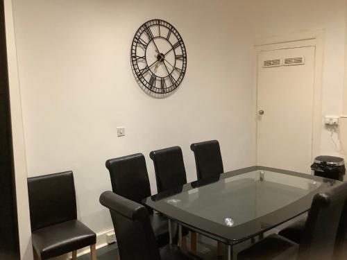 Large Grange Apartment, Edinburgh (photo 9)
