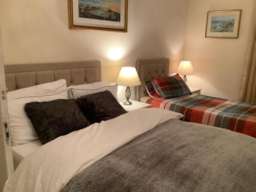 Large Grange Apartment, Edinburgh (photo 7)
