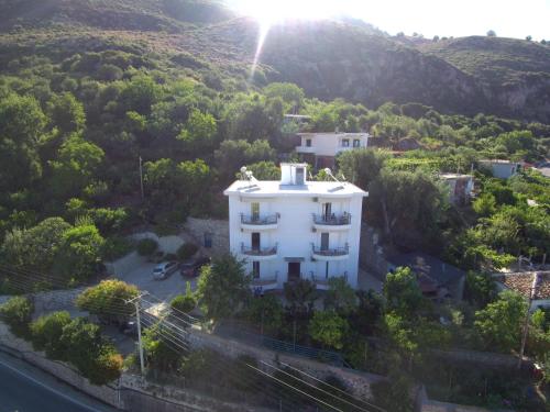 Apartments Vila Emiliano in Borsh