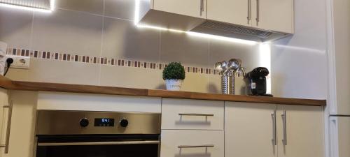 ห้องครัว, "EL JUNCAL" APARTAMENTO TURISTICO Parking gratuito in คาบรา