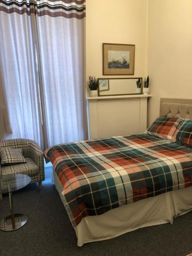 Large Grange Apartment, Edinburgh (photo 3)