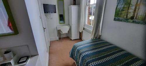 Colebrook Guest House - image 7