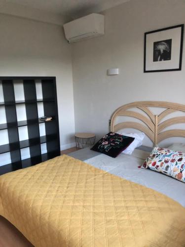 CONDRIEU appartement 1 er et parking voiture vélo, Rhone
