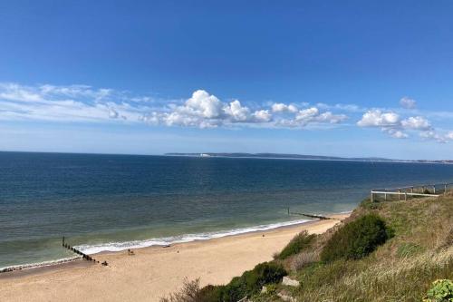New apartment within short walk of the beach in East Southbourne and Tuckton