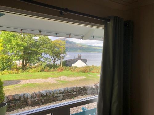 Вид, The Moorings, overlooking Loch Fyne in Furnace