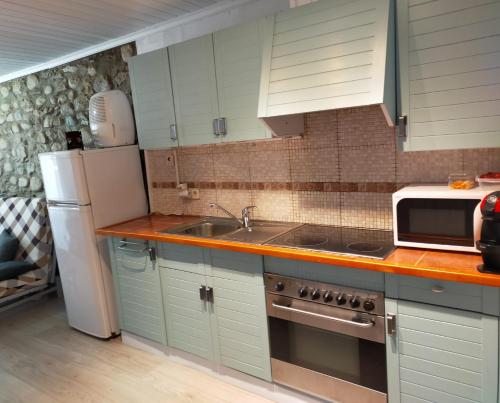 Konyha, Abat Oliba in Puigcerda