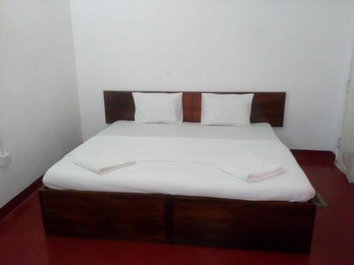 Exterior view of Midland Hotel Rooms Kanampella