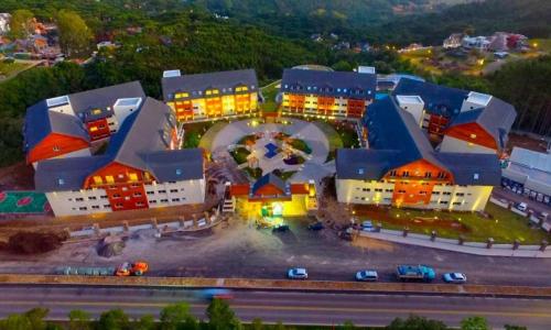 GOLDEN GRAMADO LAGHETTO