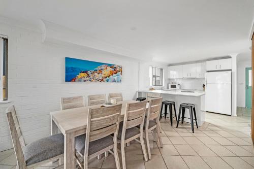 Кухня, Husky 56 Beachfront Villa's - great location on the beach in Джервис-Бей