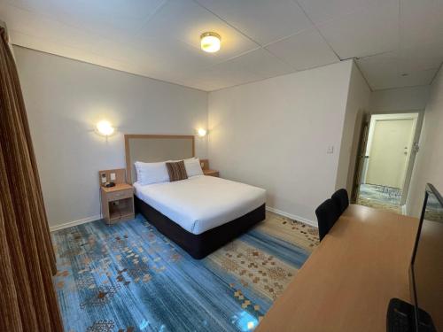 1 double bed