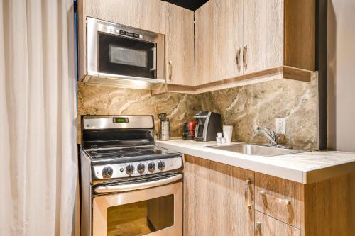 Luxury apartment downtown in Montreal