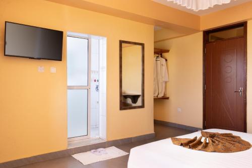 Eton Hotel