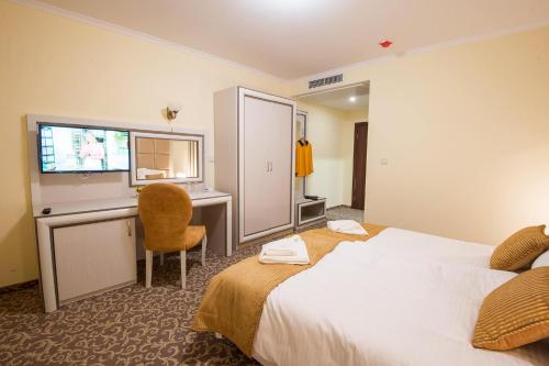 Hotel Forum - image 2