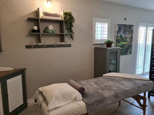 322131122 Amberhall Guesthouse