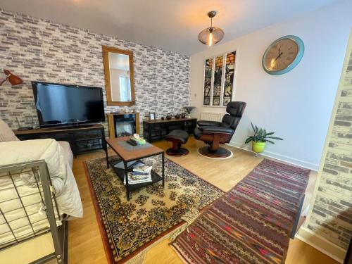 Picture of Kelvingrove 2 Bedroom Apartment - Private Parking