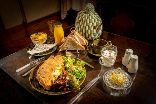 Taldraeth - Old Vicarage Guest House