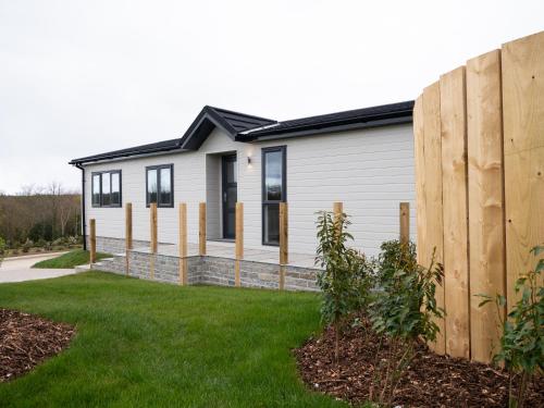 No 6 Daisy Lodge with Hot Tub gîte à louer Sourton