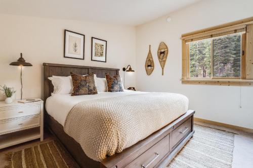 Sierra by AvantStay - Northstar Condo Close to Historic Downtown Truckee