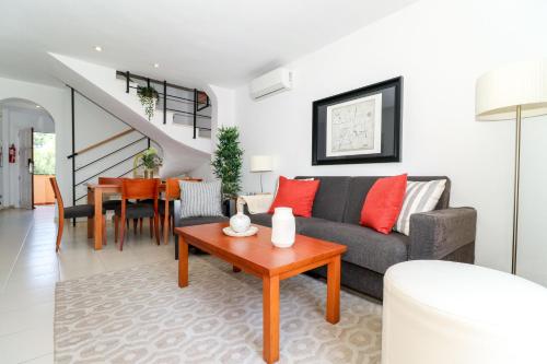 2BED Duplex in Club La Costa by Rafleys, Sea Views