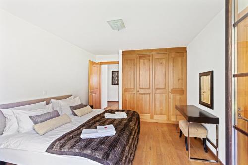 Chalet Soleil by Mrs Miggins - image 11