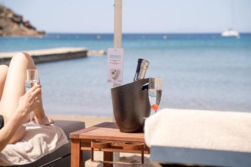 Aegeon Beach Hotel - image 12